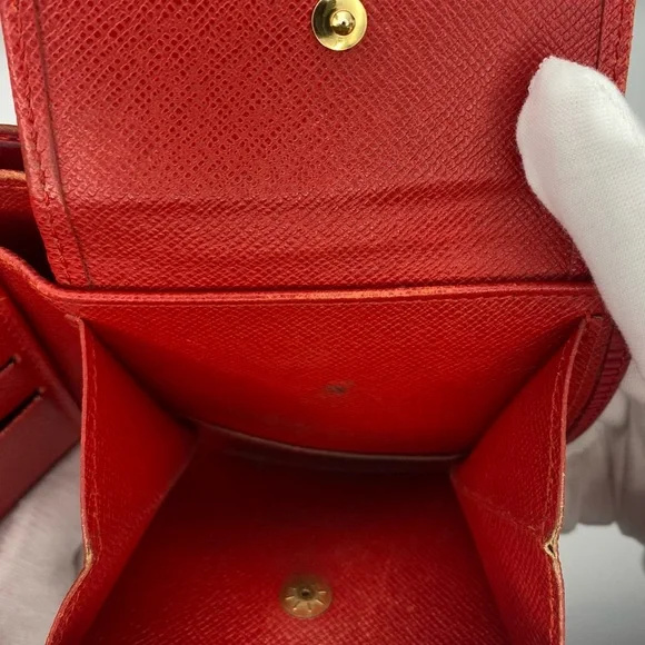 Louis Vuitton Red Leather Epi Textured Wallet - Picture 8 of 15